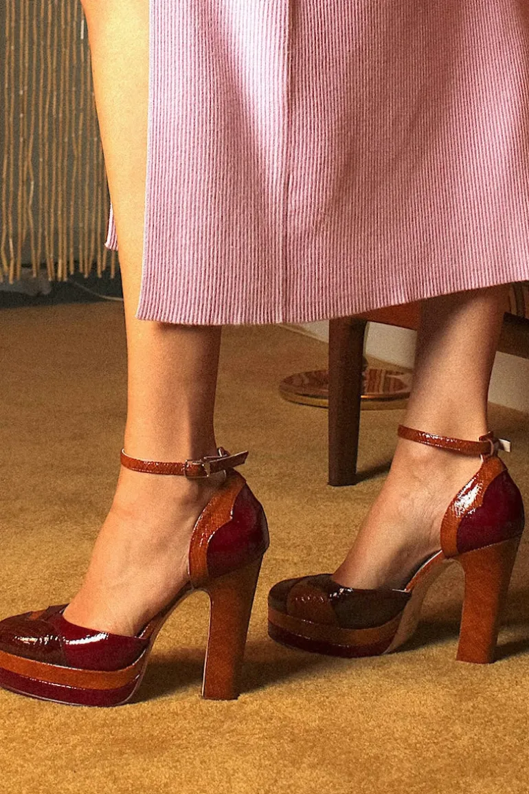 Heels<CULT MIA LILY PLATFORM BLOCK HEEL IN BROOKLYN RED AND BROWN Brown & Red