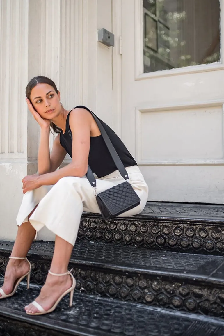 Shoulder Bags<CULT MIA LOLA CROSSBODY BAG Black