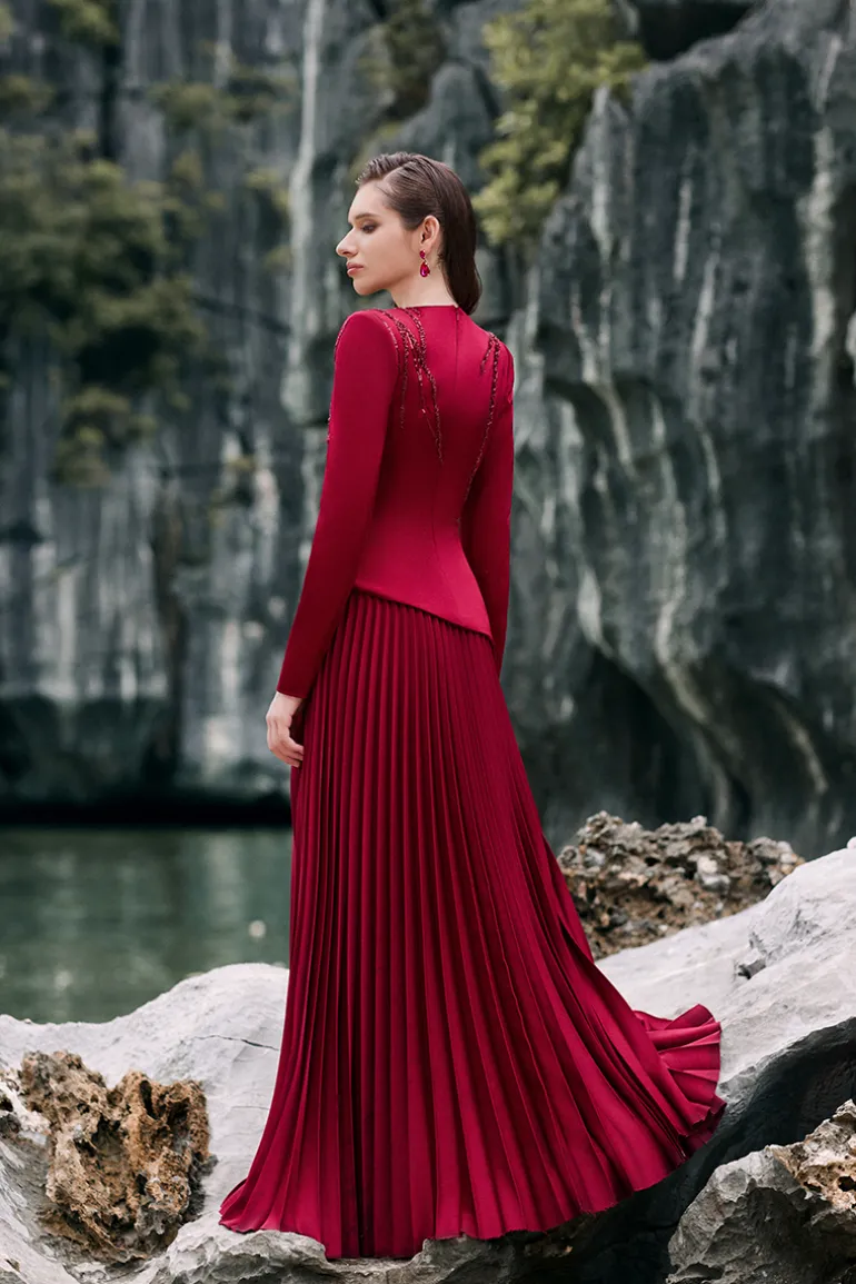 Outfit Sets<CULT MIA LUMIA SILK TOP AND SKIRT SET Red