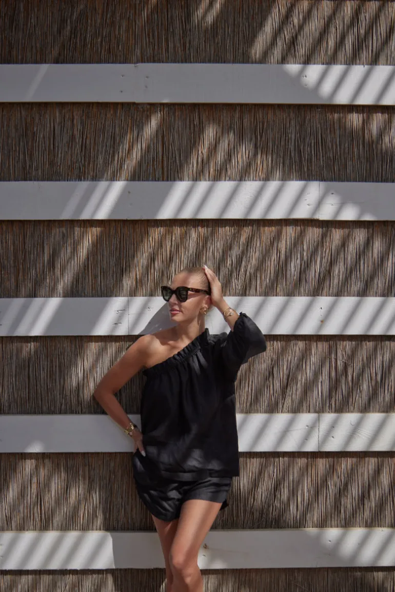 Pants<CULT MIA LUNA LINEN SHORTS Black