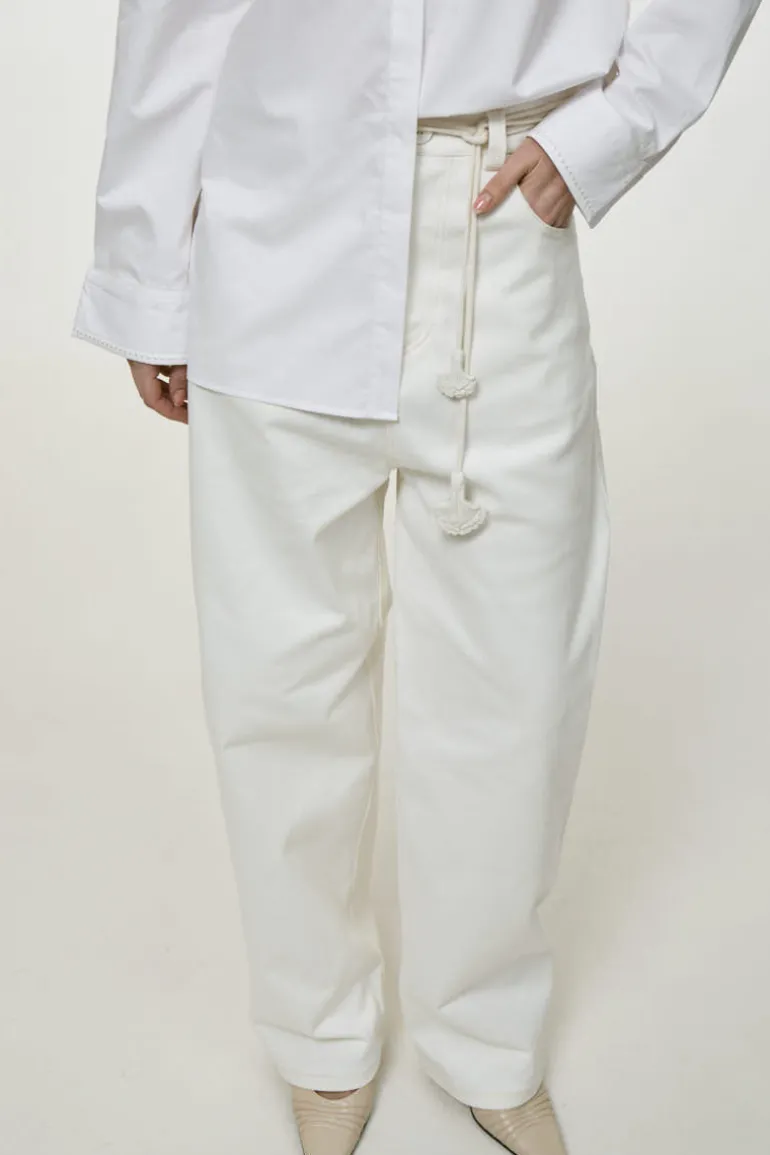 Pants<CULT MIA MILK COLORED RELAXED FIT JEANS White