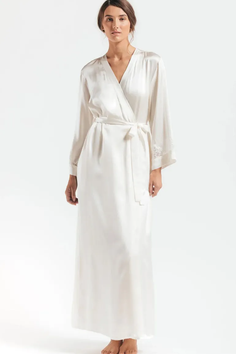 Sleep & Loungewear<CULT MIA MORGAN LONG SILK ROBE Ivory