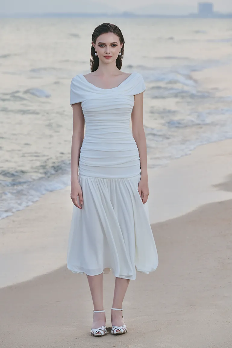Dresses | Midi Dresses<CULT MIA NEWIN SCOOP NECK MIDI DRESS White