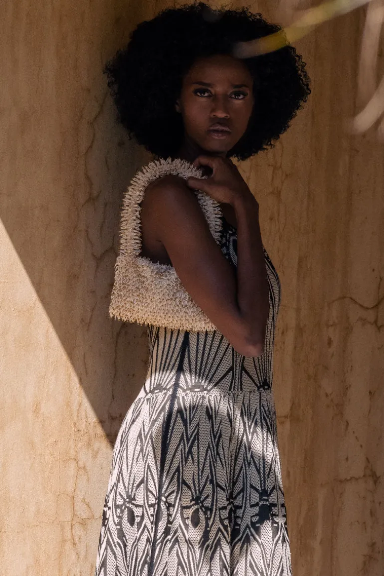 Top Handle Bags<CULT MIA NINA BAG IN CREAM AND GOLD Cream & Gold