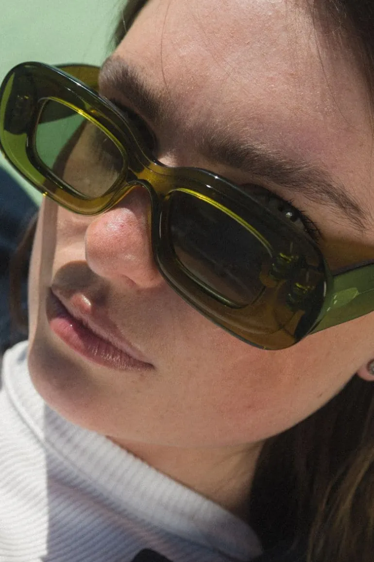Sunglasses<CULT MIA VISION HORNET SUNGLASSES Olive