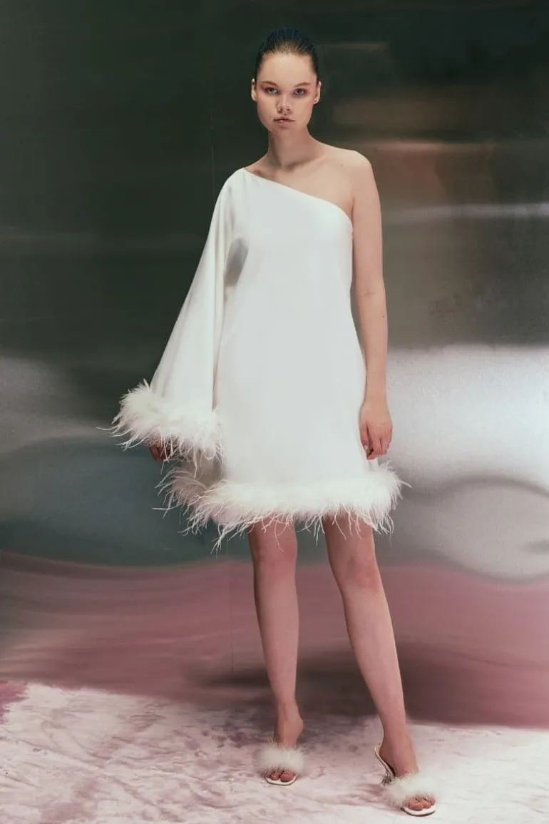 Dresses | Mini Dresses<CULT MIA ONE-SHOULDER WHITE FEATHER MINI DRESS Off White