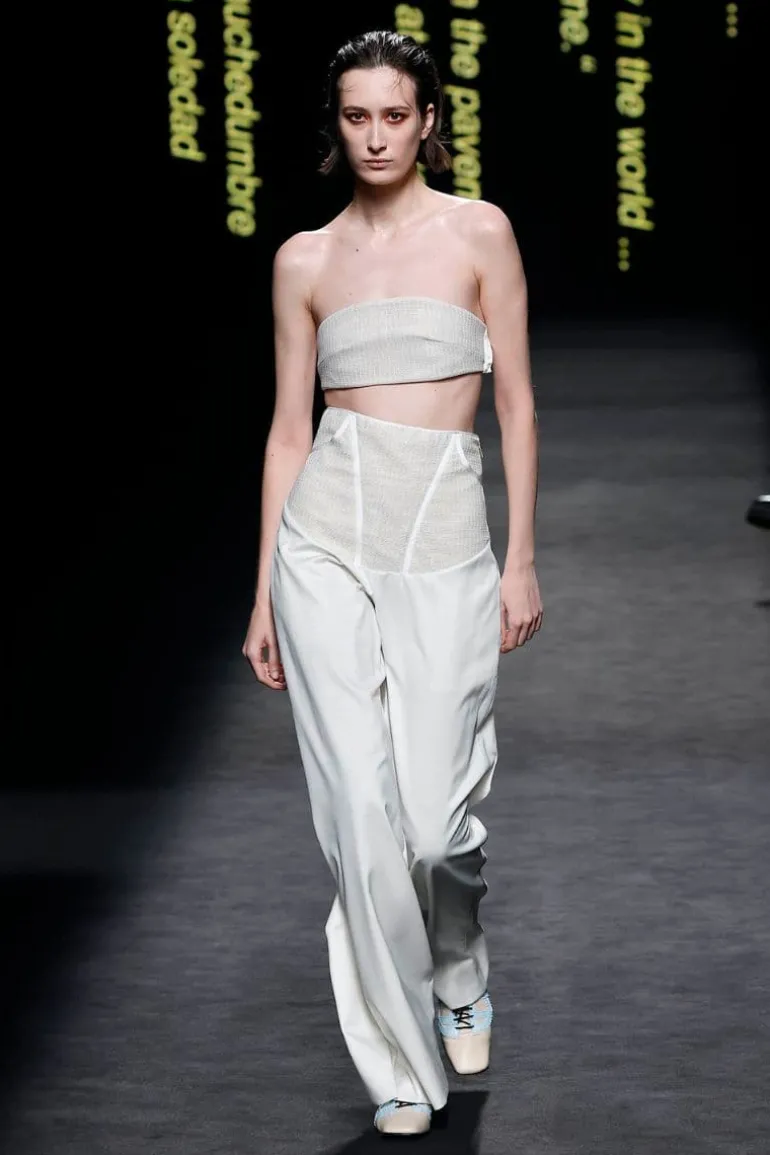 Tops<CULT MIA OSCO BANDEAU TOP Ivory