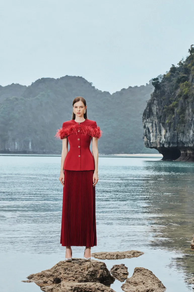 Skirts<CULT MIA PLEATED ANKLE SKIRT Red