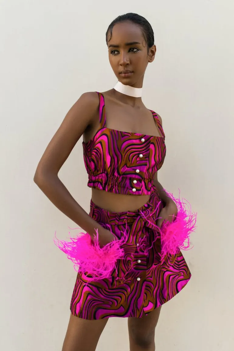 Tops<CULT MIA PRINTED RASPBERRY CROP-TOP Pink