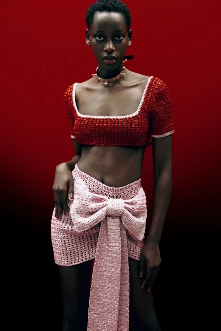 Tops<CULT MIA RED AND PINK CROCHET CROP TOP Red/Pink