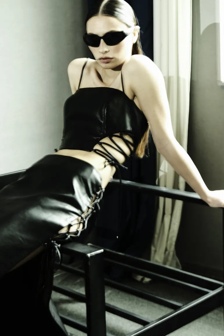 Tops<CULT MIA RIBBONED FAUX LEATHER CROP TOP Black