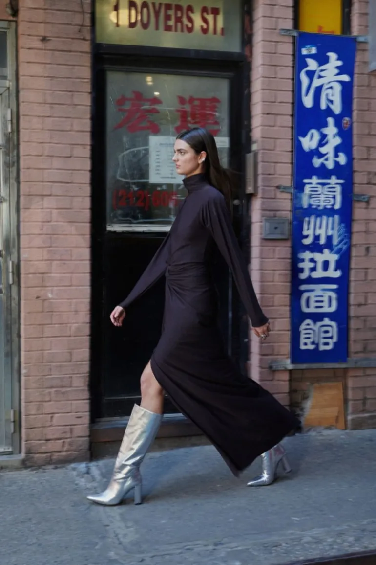 Dresses<CULT MIA ROMEO DRESS IN Espresso
