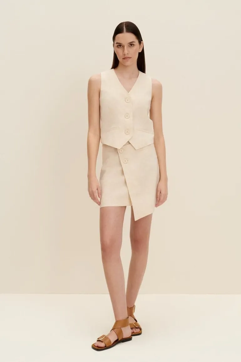 Tops<CULT MIA TAILORED VEST TOP Sandy Beige