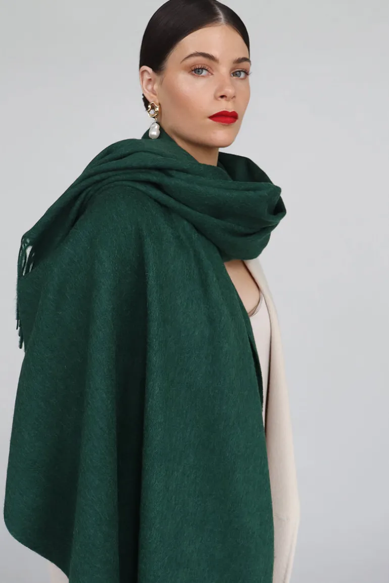 Scarves<CULT MIA SERENE LAMBSWOOL SHAWL IN Chartreuse