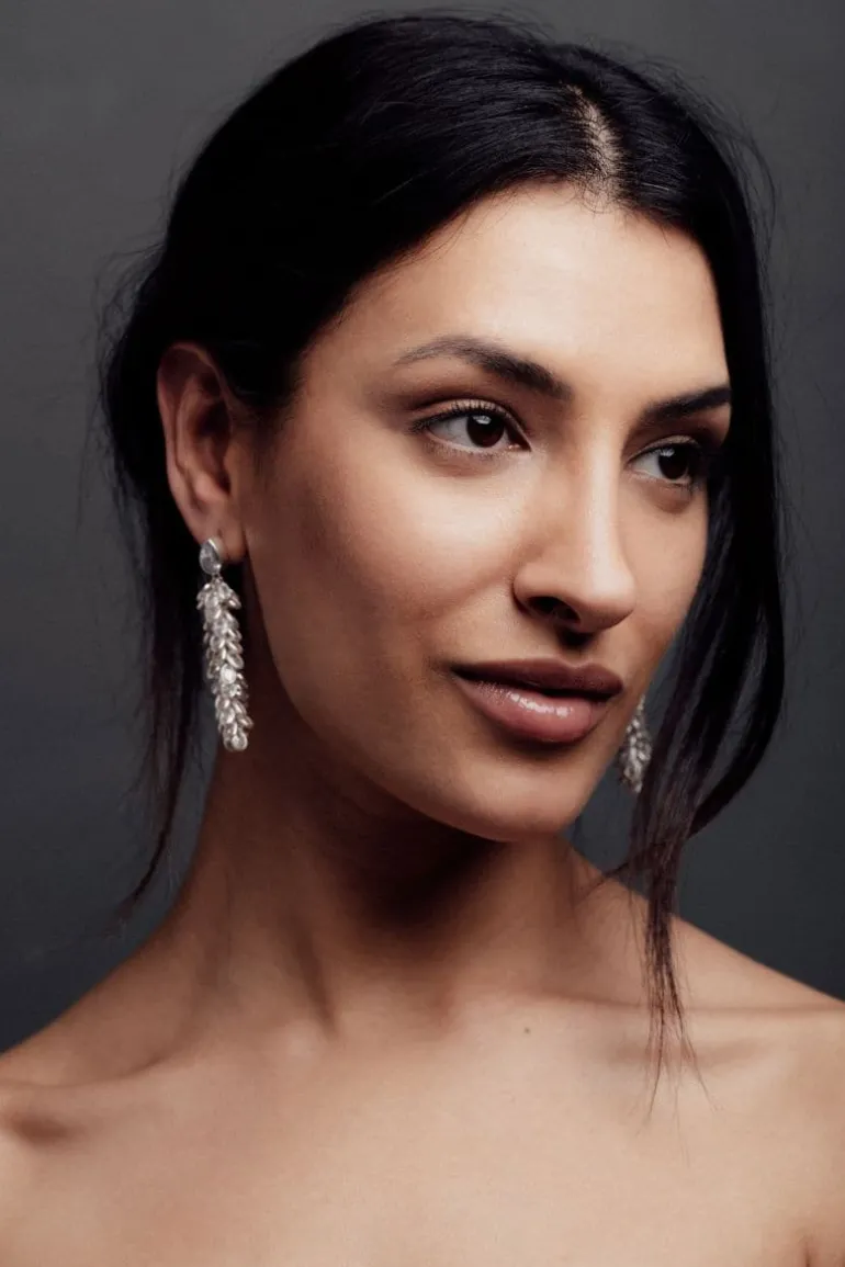 Earrings<CULT MIA CRYSTAL LONG DROP EARRINGS Silver