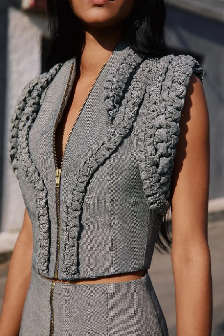 Tops<CULT MIA SILVIA CROPPED DENIM BOMBER Gray