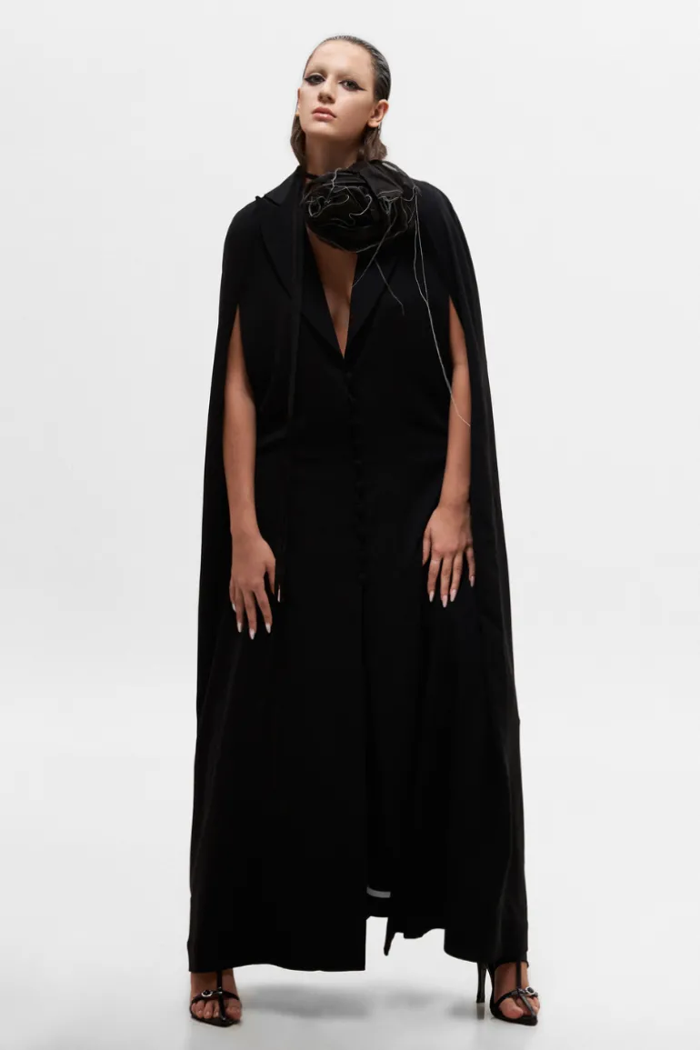 Blazers<CULT MIA SINGLE BUTTON LONG CAPE Black