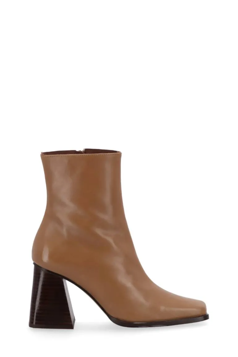 Boots<CULT MIA SOUTH BICOLOR LEATHER ANKLE BOOTS IN CAMEL BEIGE