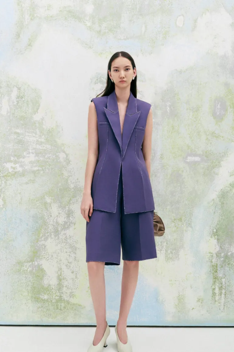 Knitwear<CULT MIA STATEMENT STRAIGHT SLEEVELESS TWILL BLAZER Blue