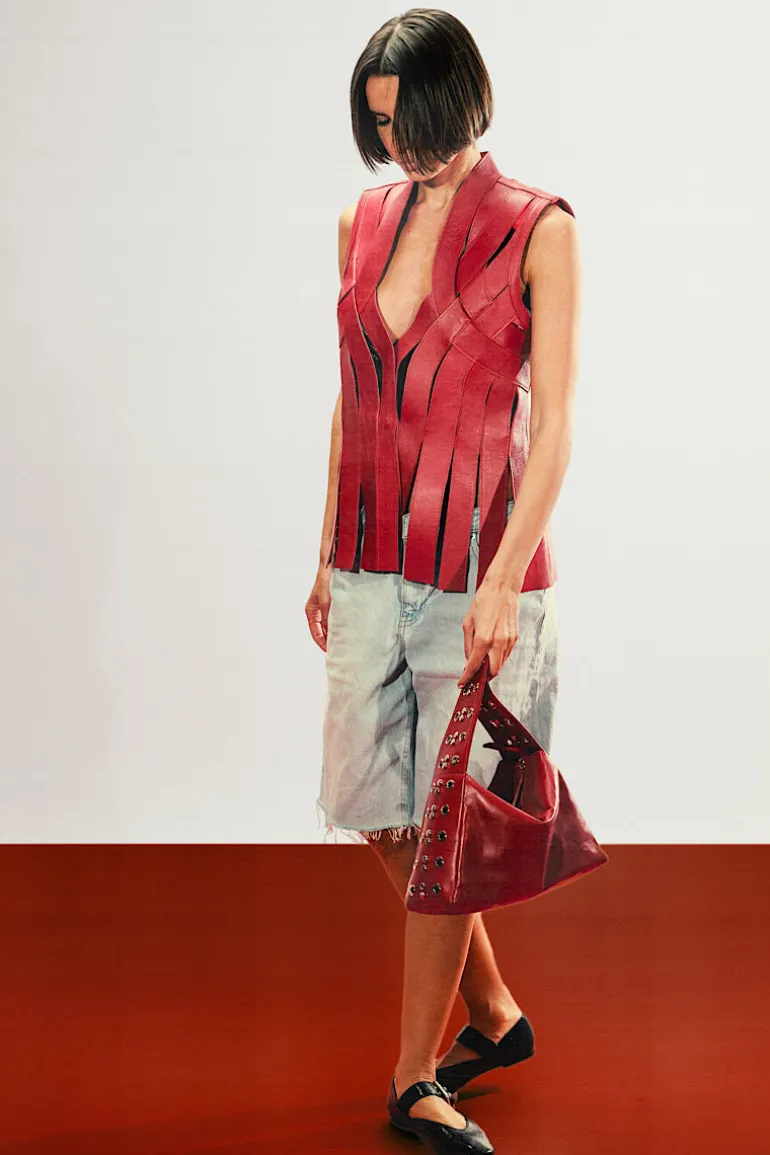 Shoulder Bags<CULT MIA SURGE LEATHER BAG IN Red