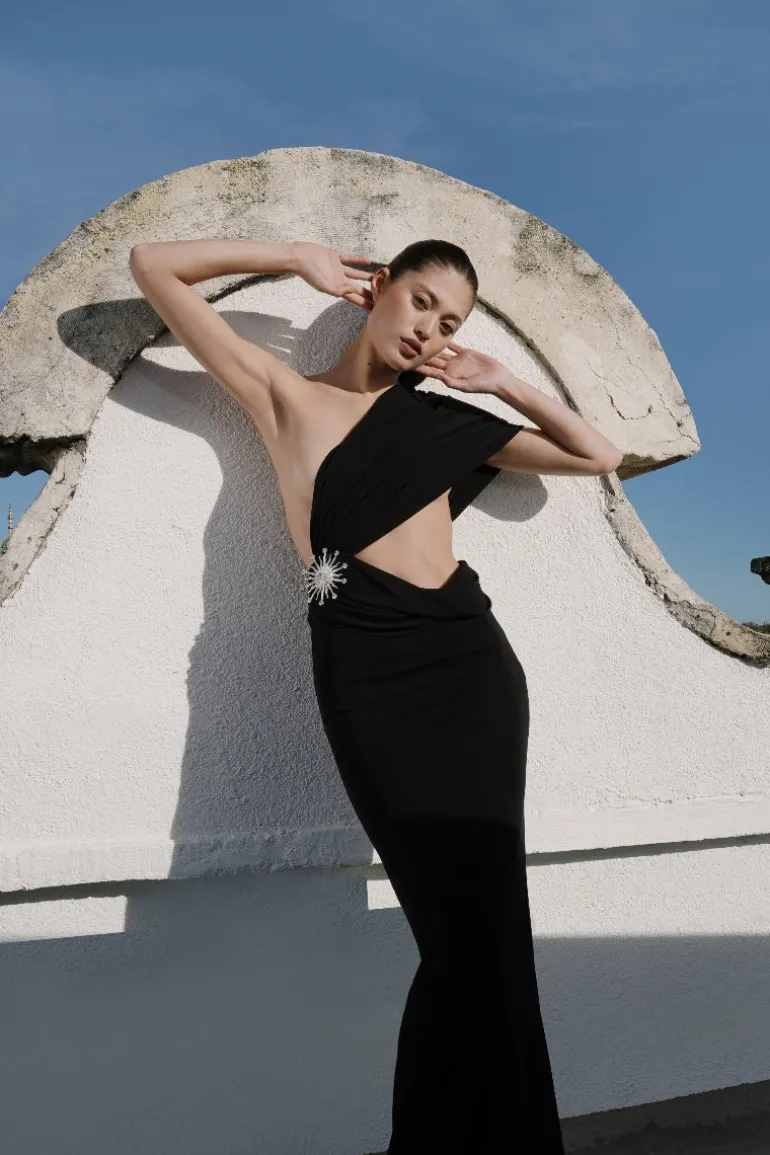 Dresses<CULT MIA THE ECLIPSE MAXI DRESS Black