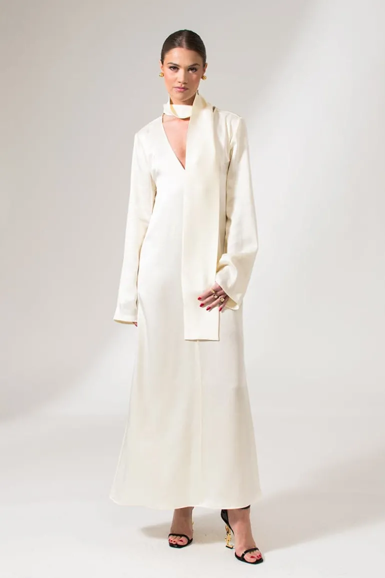 Dresses<CULT MIA THE KELLY CREAM MAXI DRESS Cream White