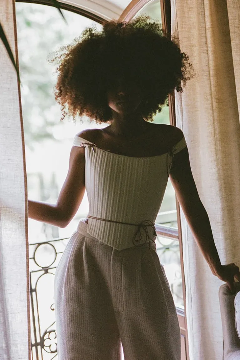 Tops<CULT MIA TUDOR CORSET IN SNOW Pure White