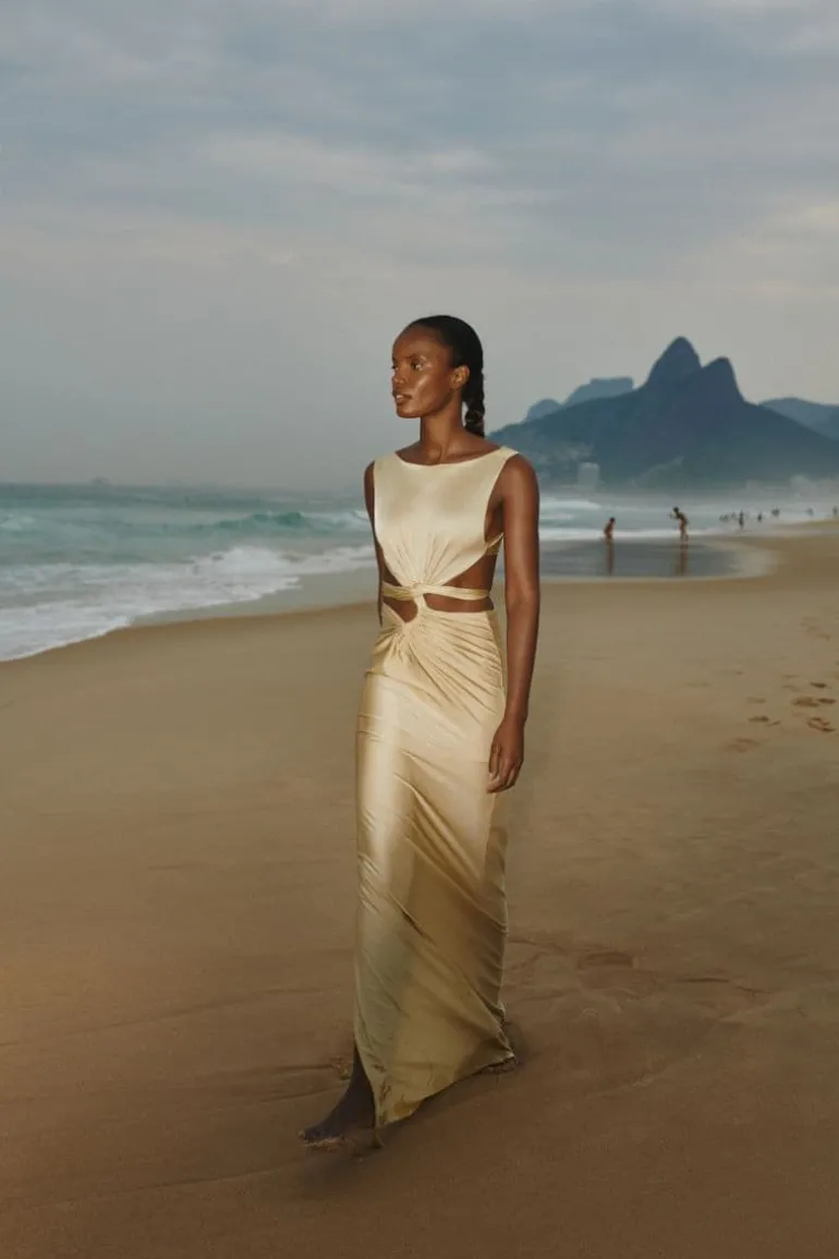 Dresses<CULT MIA VITA ADA CUT-OUT MAXI DRESS Gold