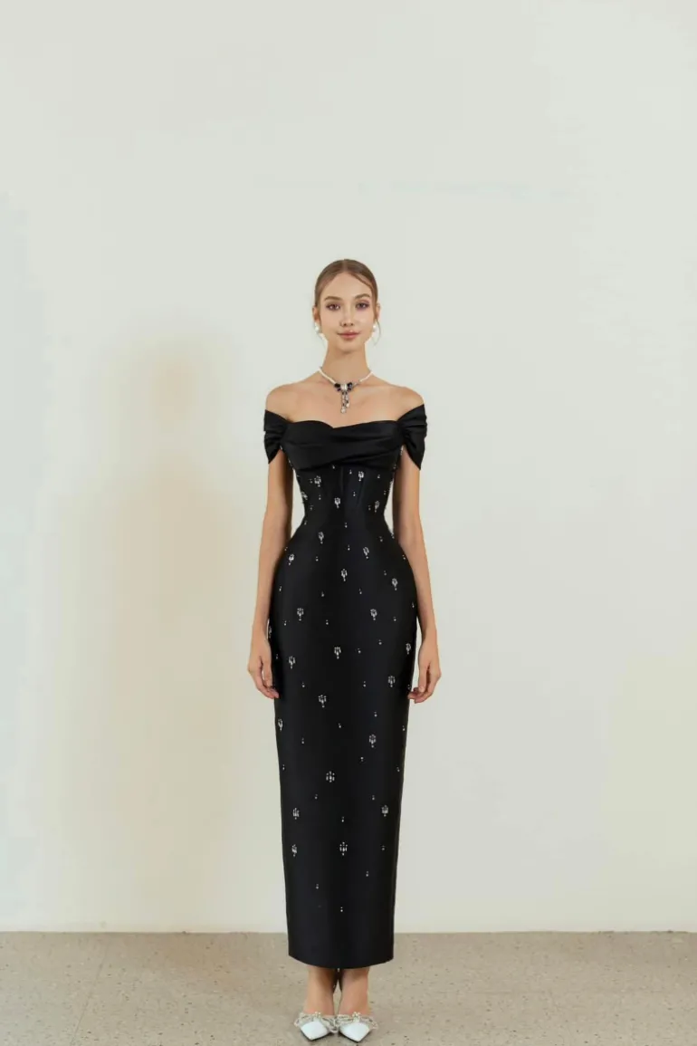 Dresses | Midi Dresses<CULT MIA VIVIAN OFF-SHOULDER PENCIL MIDI DRESS Black