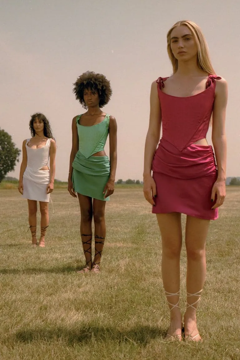 Skirts<CULT MIA WAVE SKIRT IN Fuchsia