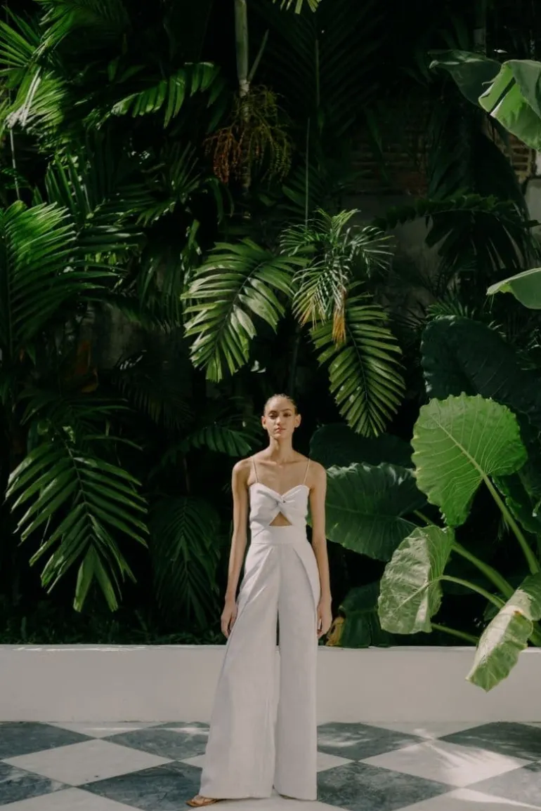 Pants<CULT MIA YAGUA PLEATED PANTS White